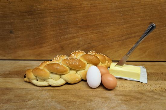 Bild von Allerheiligen Striezel mit Hagelzucker